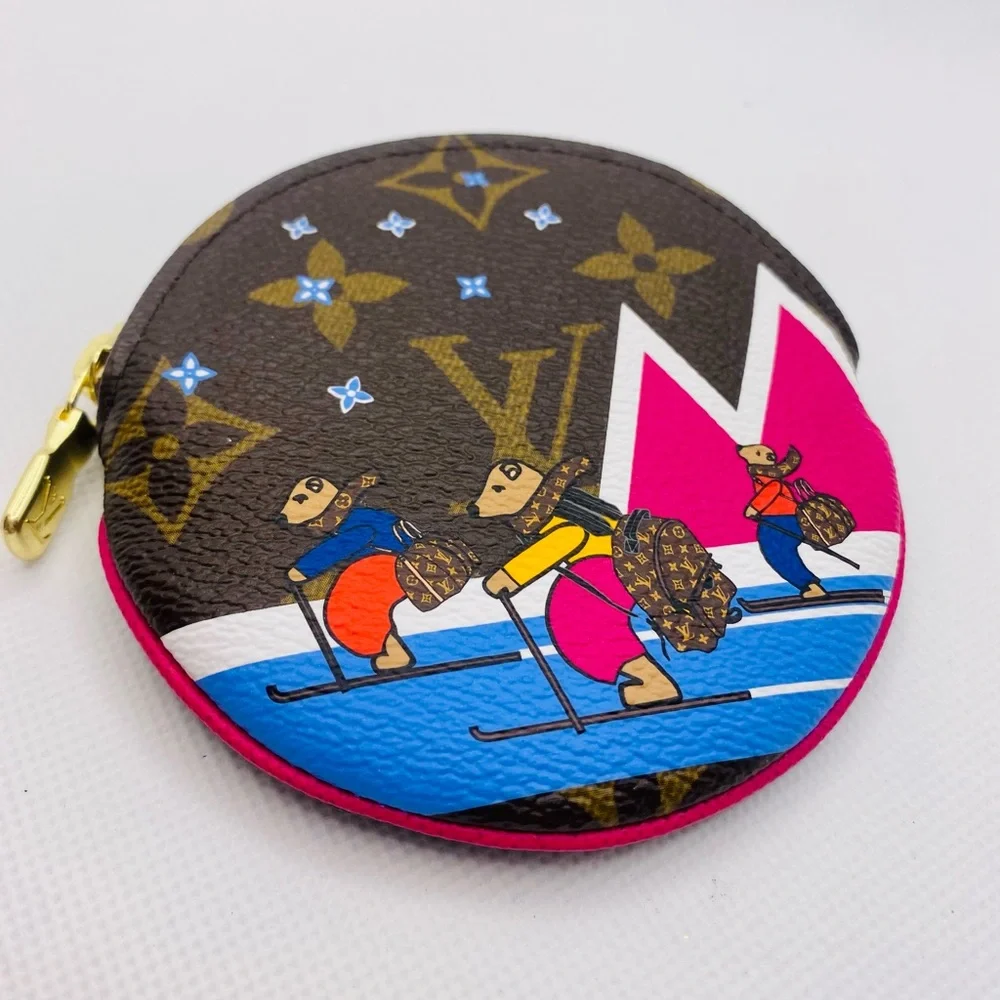 EUC Louis Vuitton 2018 Christmas Animation Porte Monnaie Round Coin Purse - Picture 1 of 15